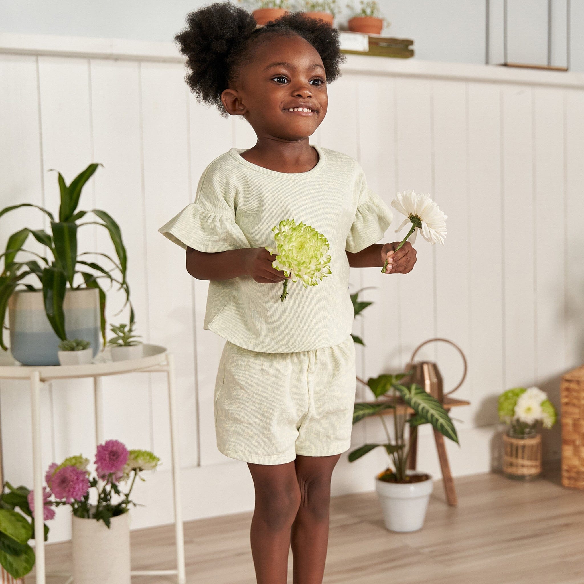 2-Piece Infant & Toddler Girls Green Leaves Shirt and Shorts Set - Image 2