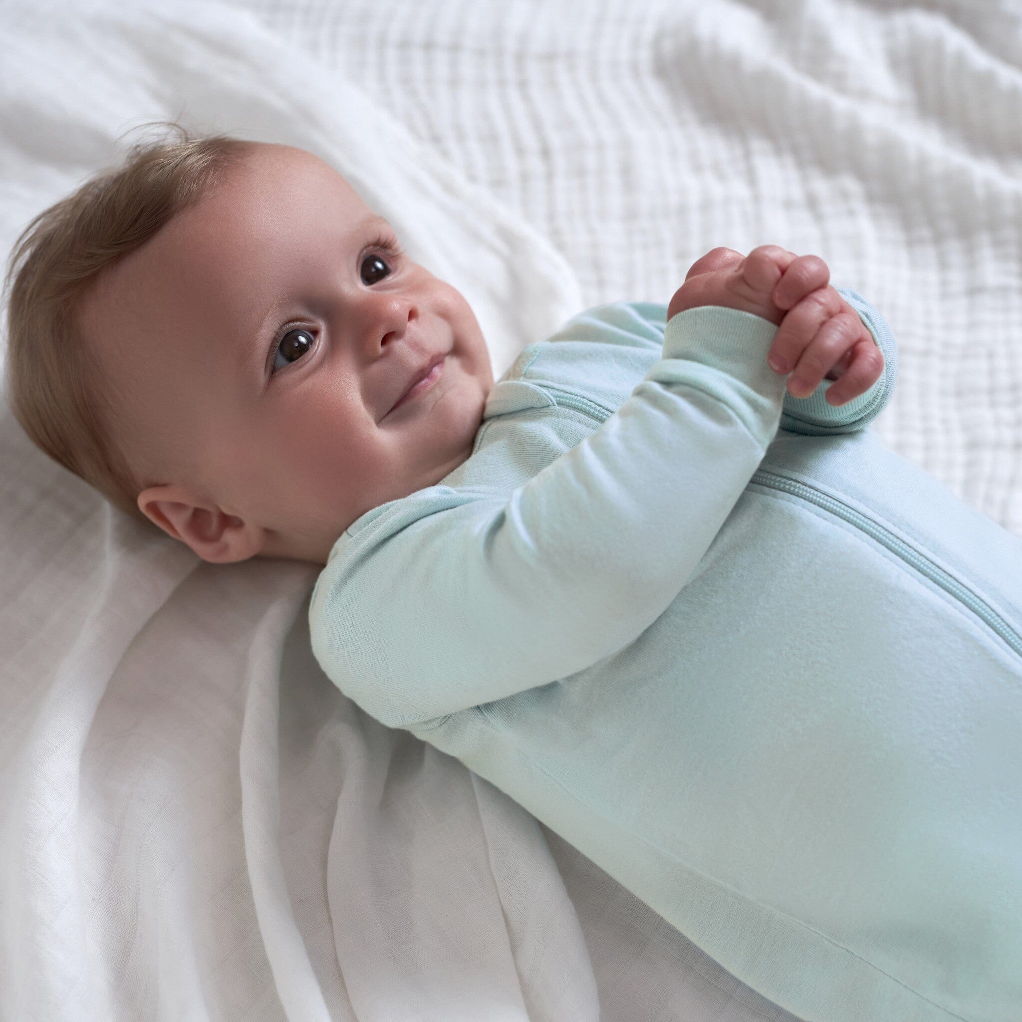 3-Pack Baby Neutral Pink & Blue Sleep 'N Plays - Image 3