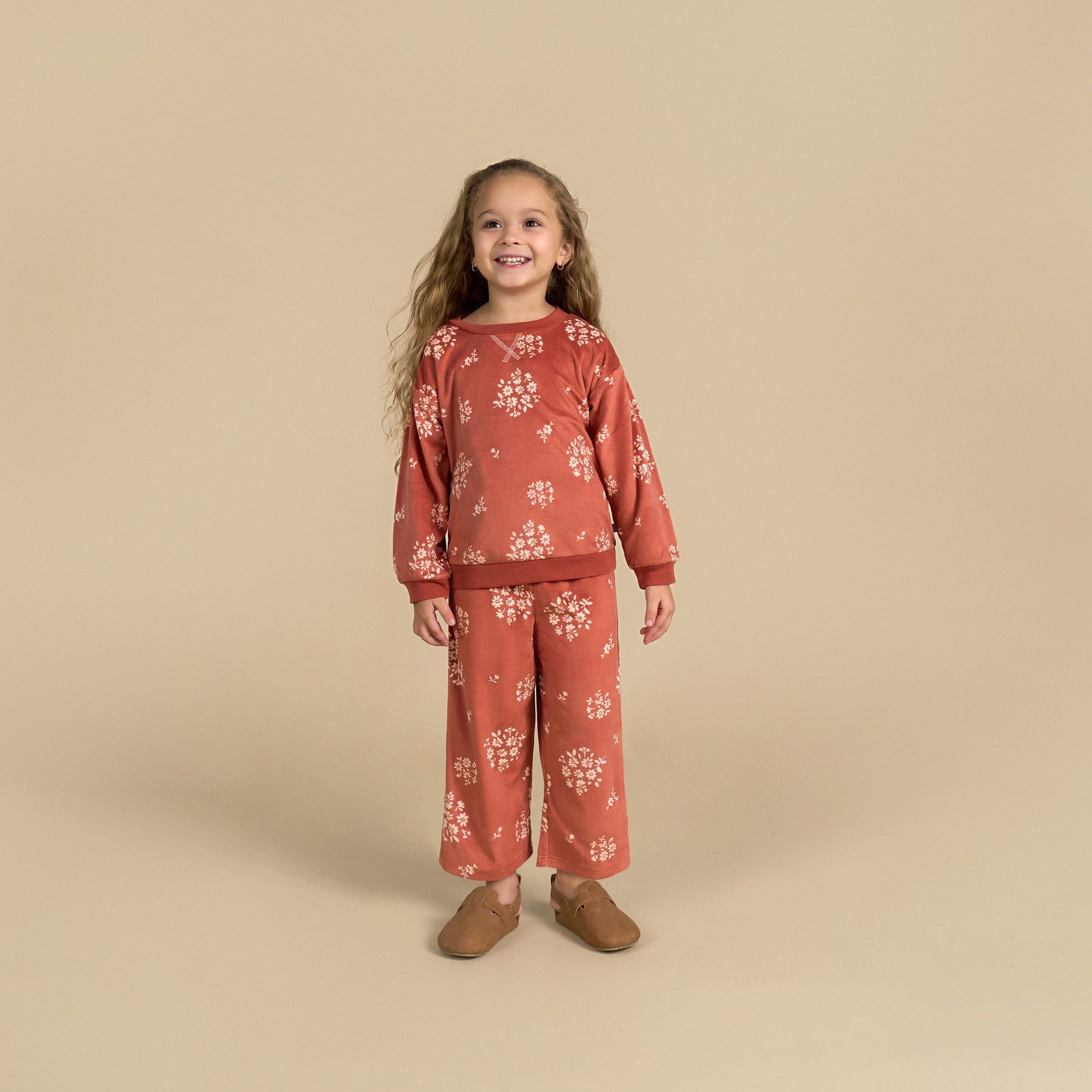 2-Piece Infant & Toddler Girls Red Bouquet Fleece Pajama Set - Image 4