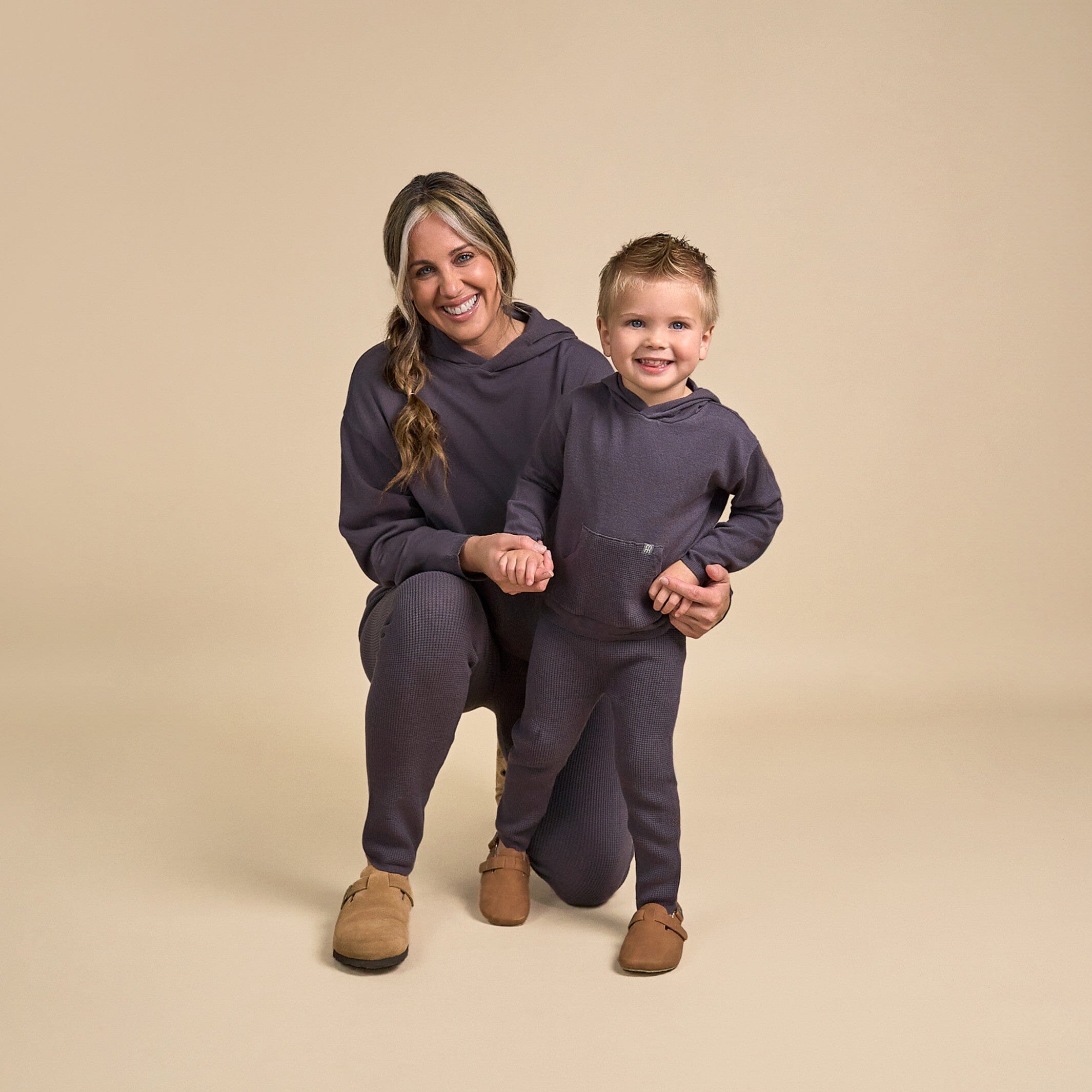 2-Piece Women's Dark Grey Hooded Waffle Top and Legging Viscose Set - Image 3