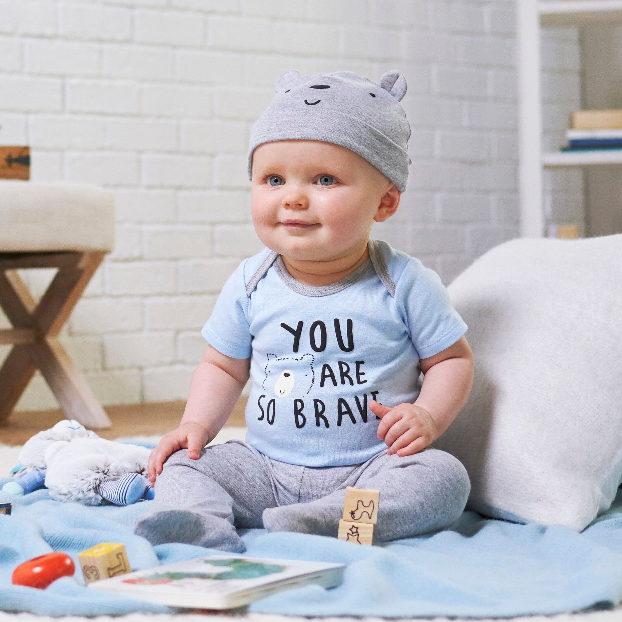 4-Piece Baby Boys Bear Take Me Home Set - Image 4