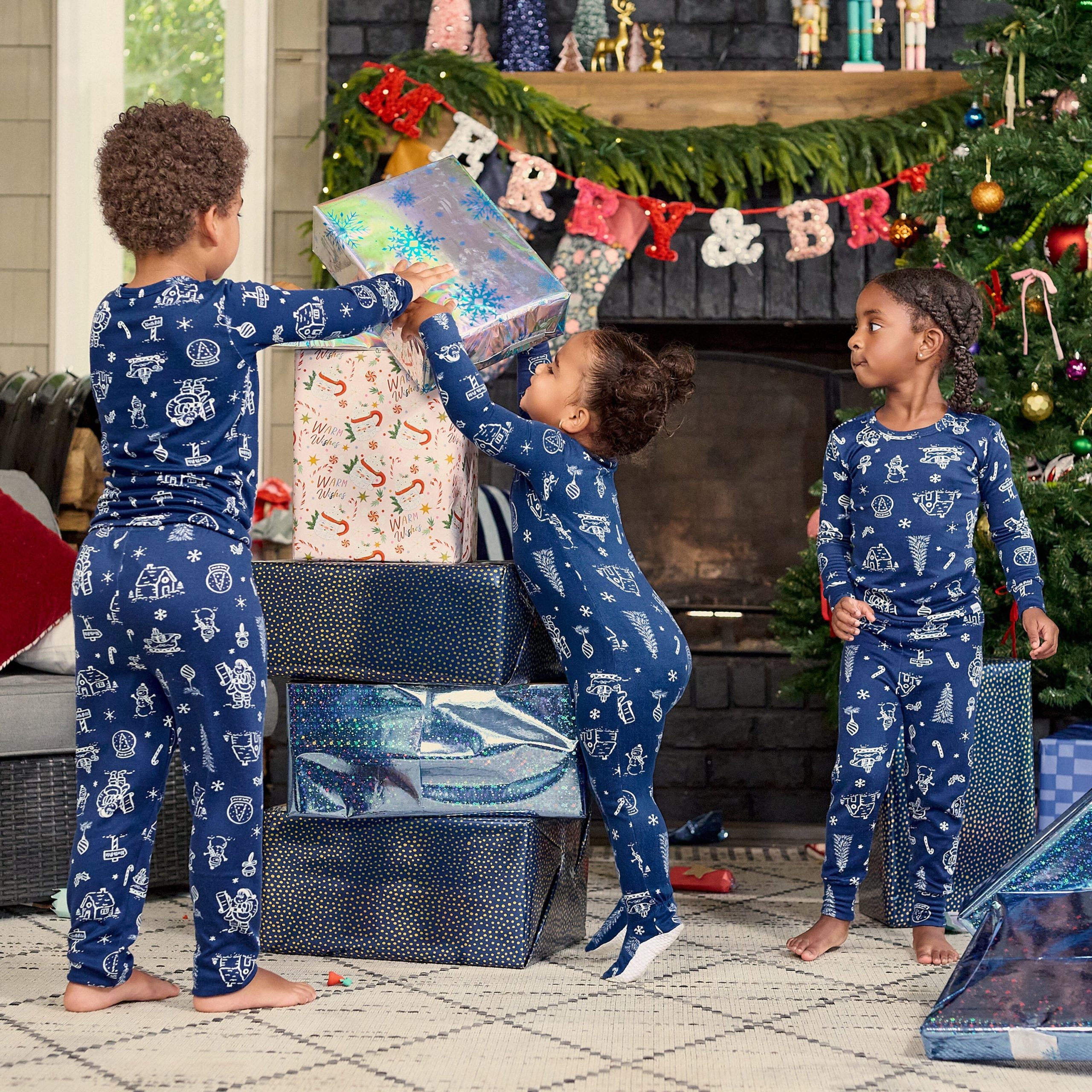 2-Piece Big Kids Neutral Navy Toile Hacci Pajamas - Image 2