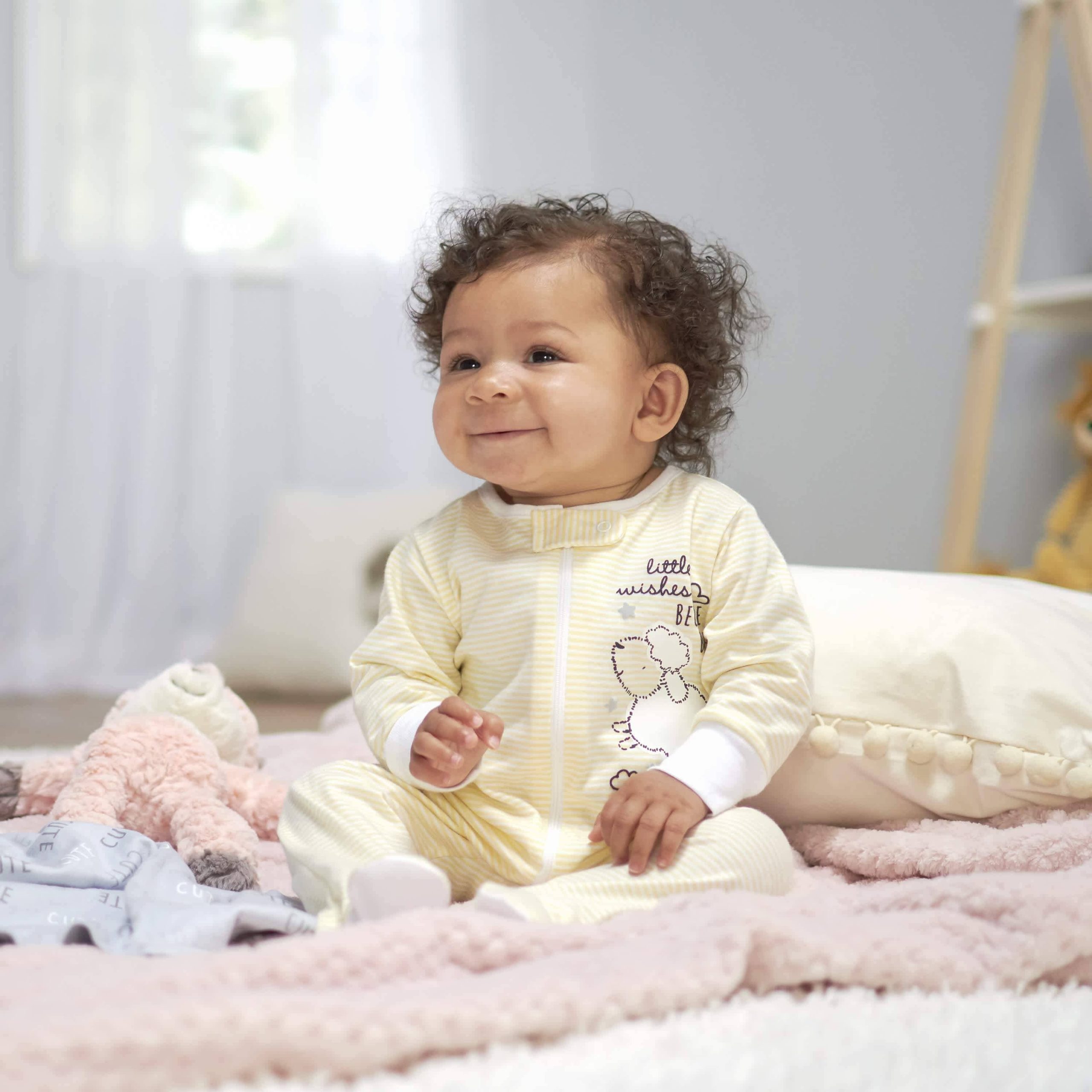 Gerber® 4-Pack Baby Neutral Lamb & Animal Sleep 'N Play Bundle - Image 3